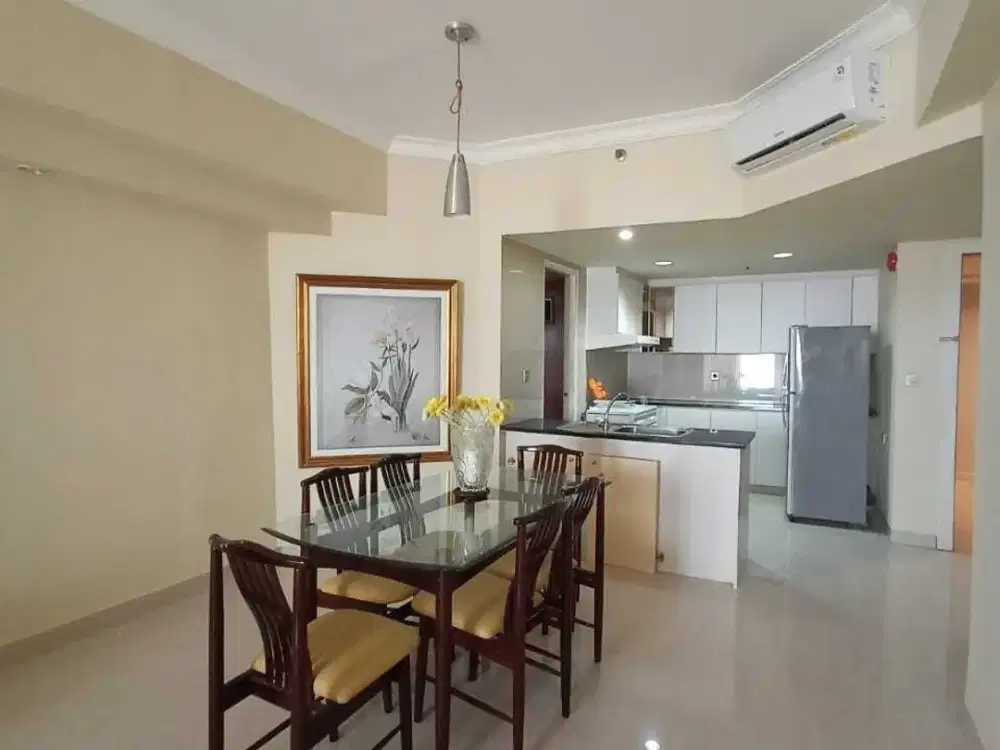 Jual Condo 2 BR FF 88m di Taman Anggrek Top Floor beautiful city view!