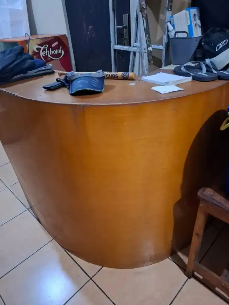 Meja kasir siku
