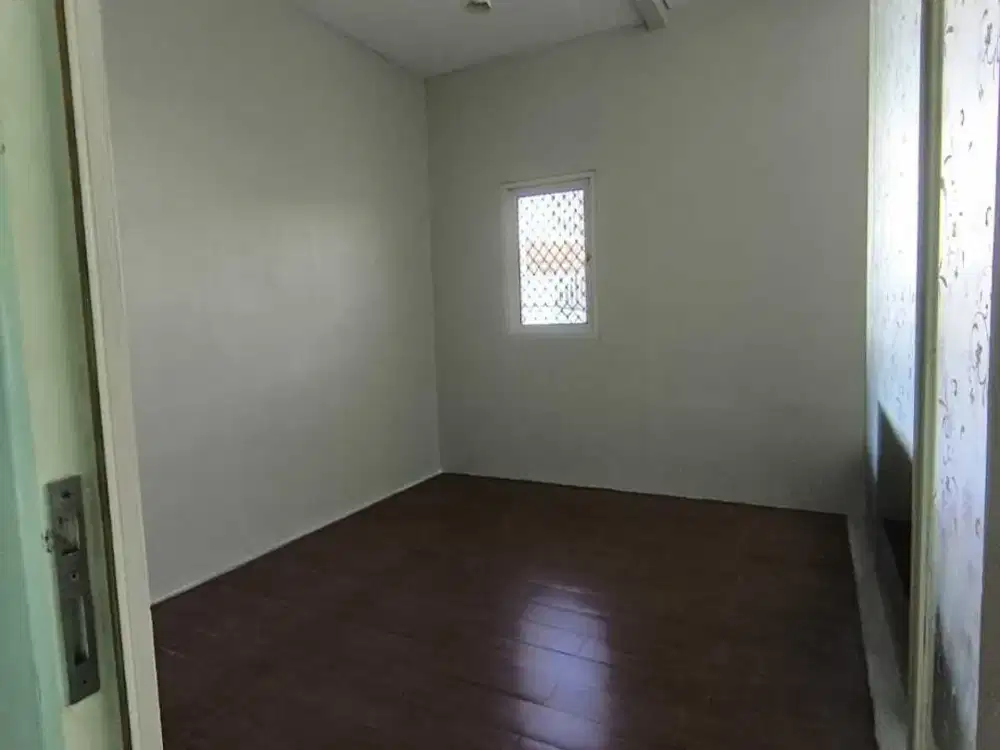 04.Dijual rumah di simpang Darmo permai selatan hanya 1,150M