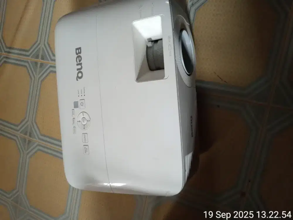 Proyektor Benq MX 604 Like New