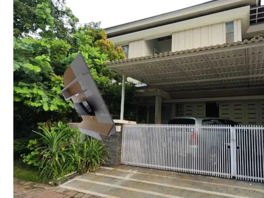 Dijual rumah 12x20 di San Antonio 2 lantai siap huni