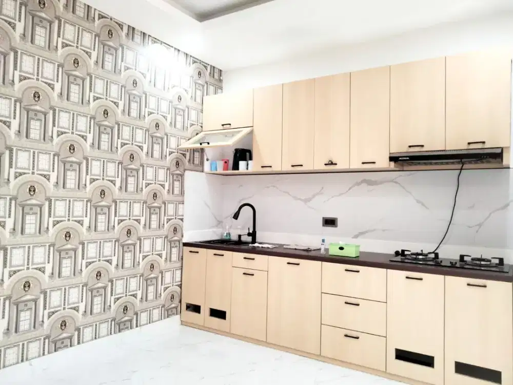Rumah Muara Karang 4+1 kamar semi furnished rapi