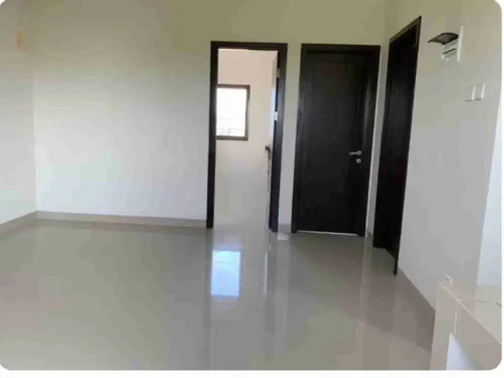 Ruko 2 lantai menghadap jalan,di Jakarta garden city Cakung, jakarta timur