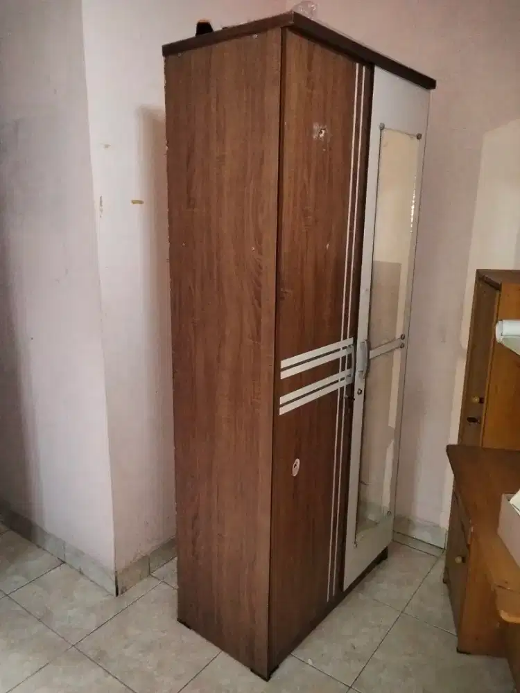 JUAL LEMARI PAKAIAN PUNYA PRIBADI