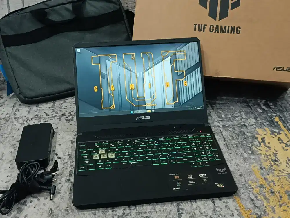Asus TUF FX505DY R5-3550H 16GB 256GB Radeon RX 560X Fulset Like New
