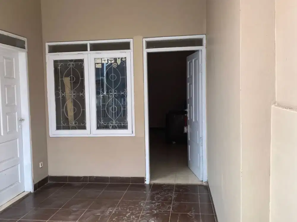 Rumah 2 Lantai Harga Dibawah Pasar di Komplek GBA Bandung