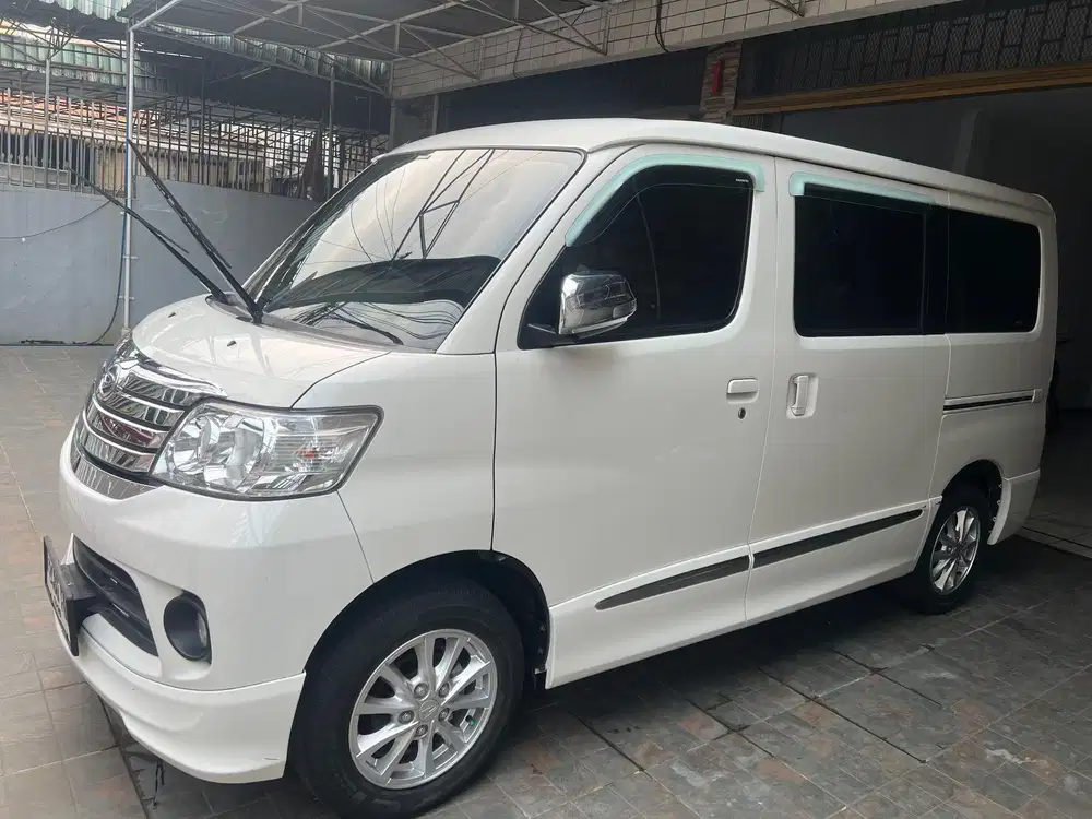 Daihatsu Luxio X at 2024 automatic murah