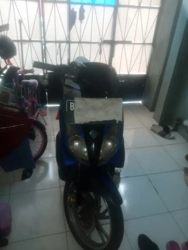 Bismillah dijual butuh motor skaywafe 2010 cw
