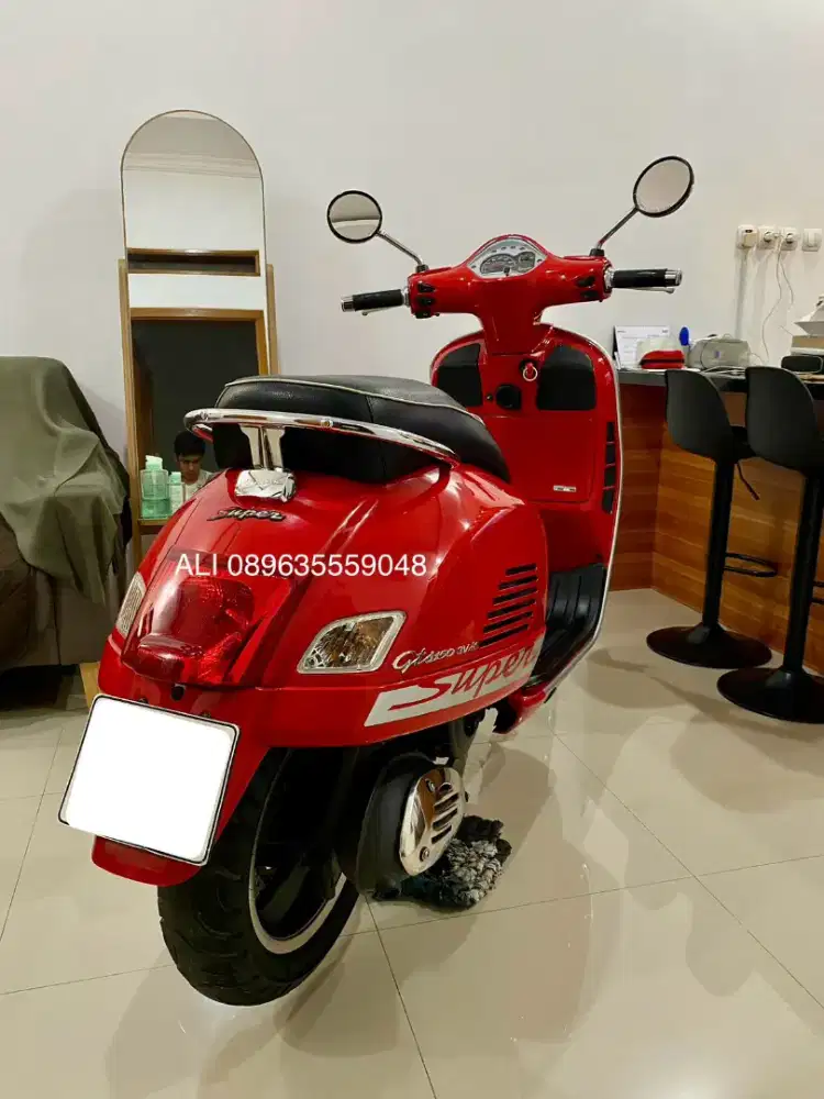 VESPA GTS ISTIMEWA GOOD CONDITION