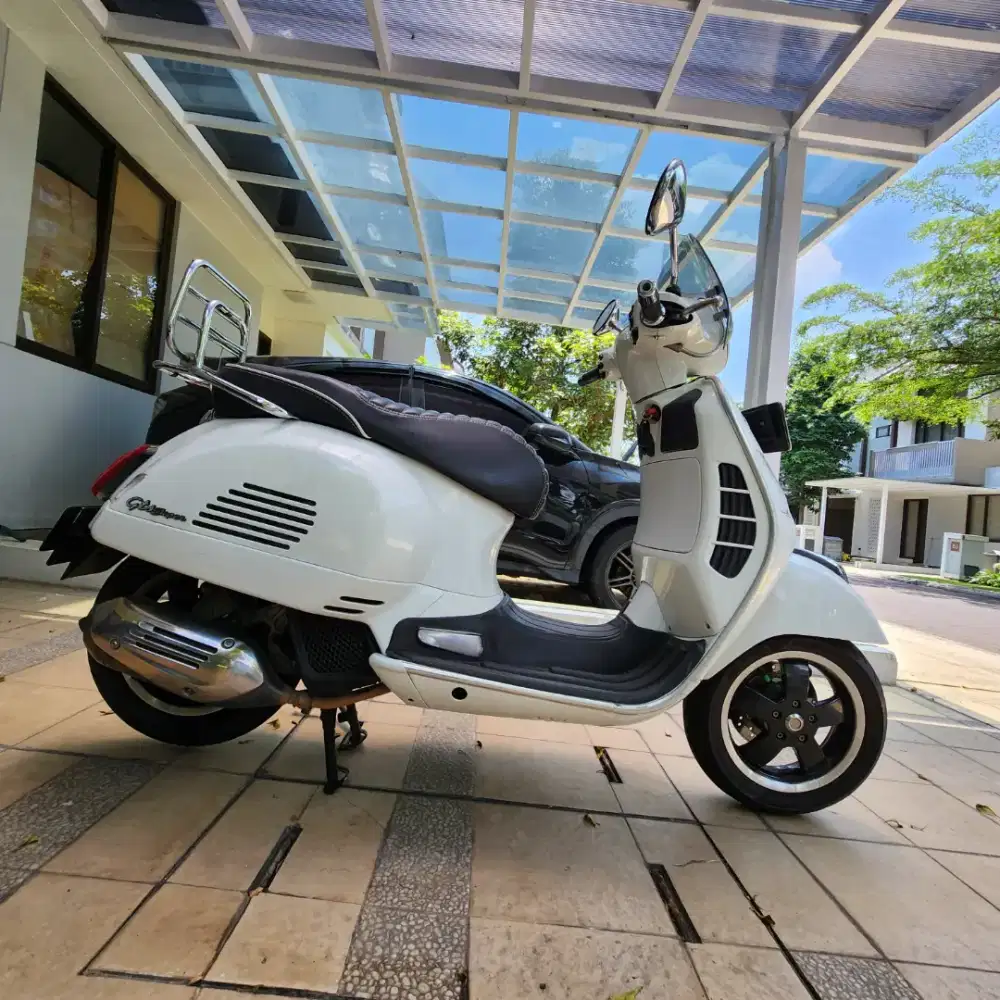 Jual Murah Vespa GTS 150 2019 Iget ABS 4V - Putih Elegan