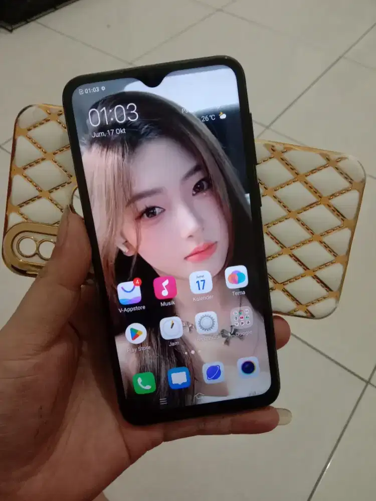Vivo V11 Ram 4/128Gb Mulussss no minus Hp chasan. 750 Nepis