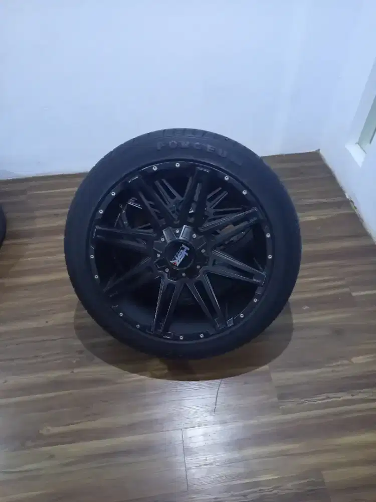 Di jual velg hsr ukuran pajero