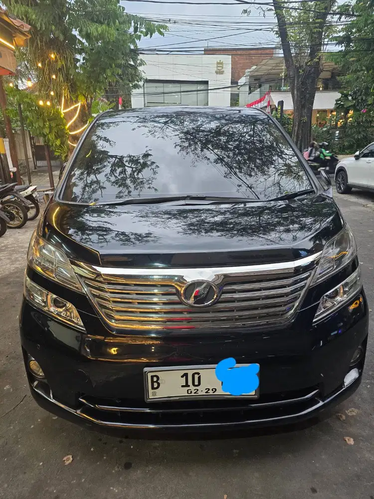 Toyota vellfire 2.4 A/T 2011 Hitam