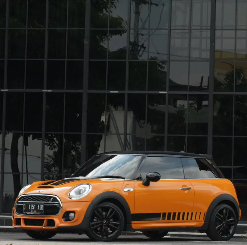 Mini Cooper 2015 2.0 S JCW km low