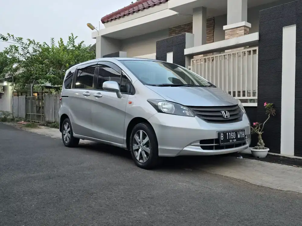 Honda Freed SD 2010 Mewah Orisinil