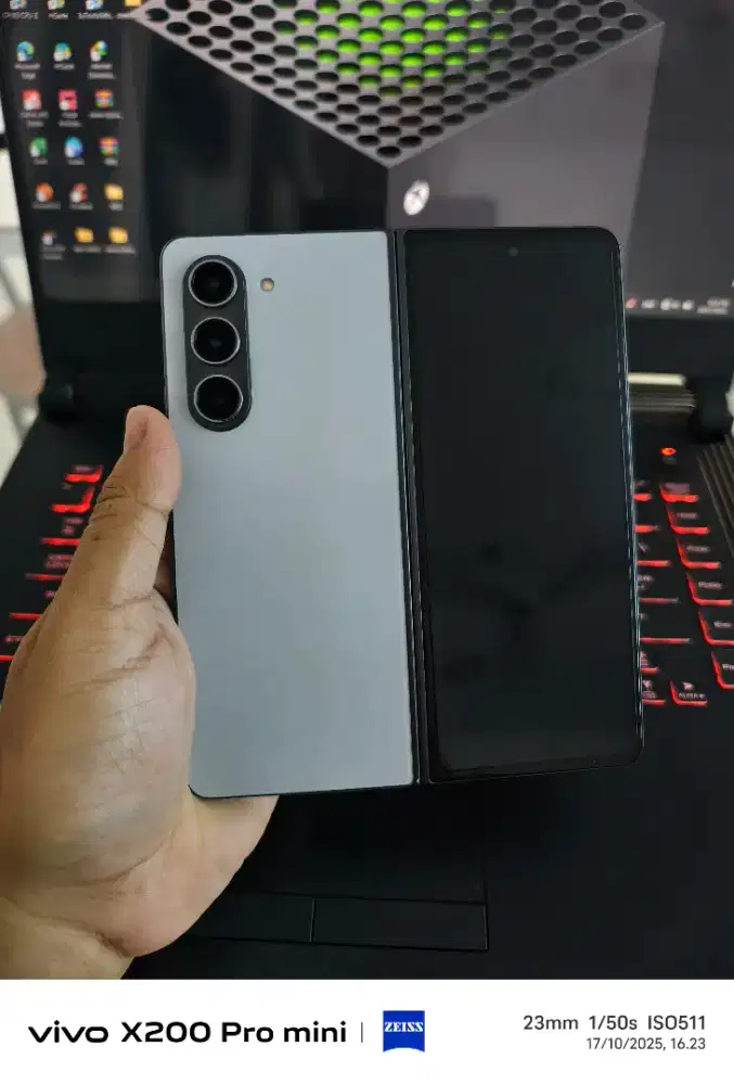 Galaxy Fold 5 (512GB) Warna langkaa Fullset Original sein