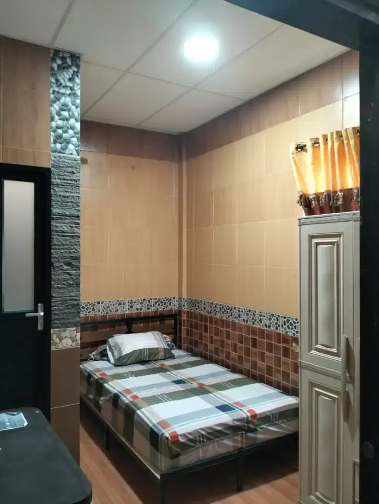 Kos Baru Ekslusif di Mampang. Ac  Wifi. Kamar mandi dalam