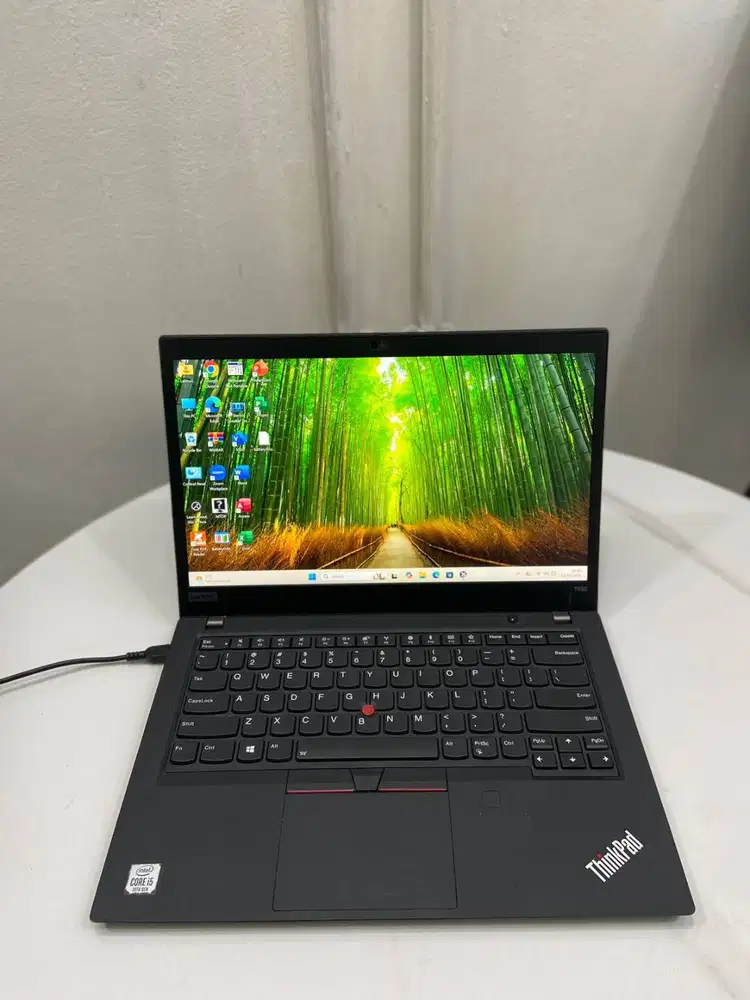 Laptop Lenovo ThinkPad T490 Core i5-10210U Ram 8GB 14inch -EC