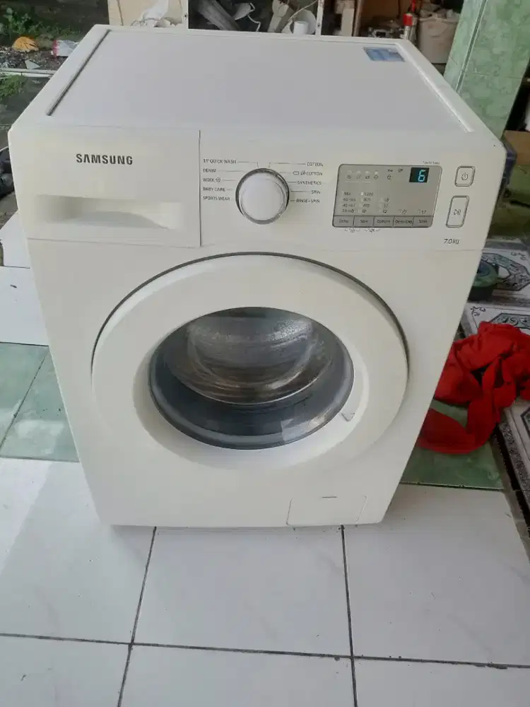 Mesin cuci bekas