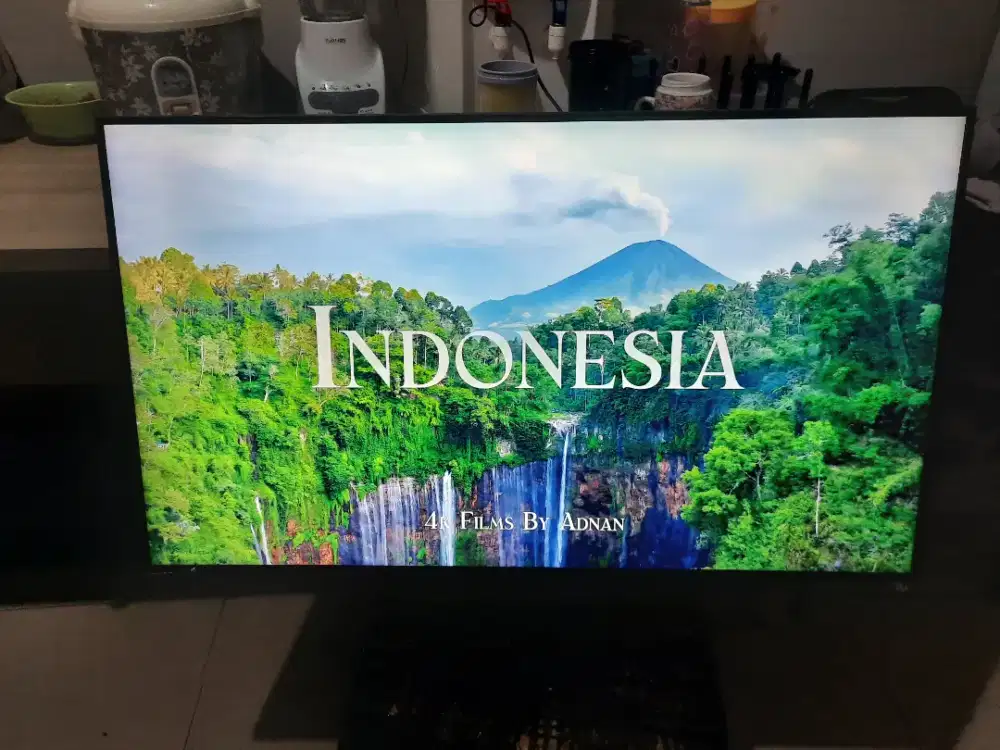 Tv 43 inch Samsung model ua43cu7000 uhd 4k Smart tv