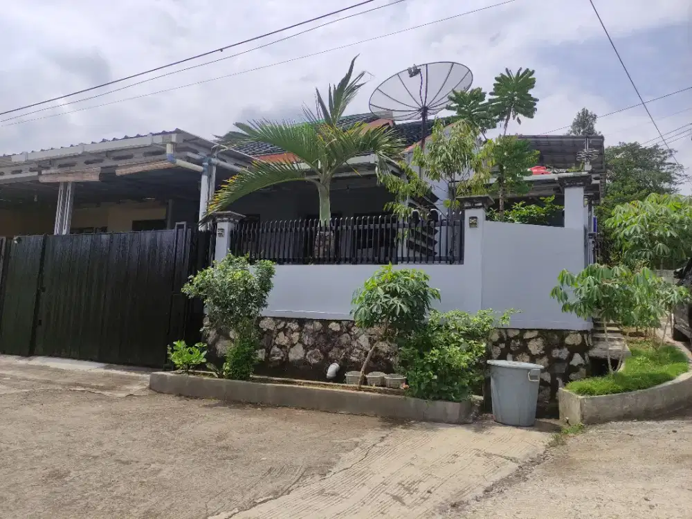 Jual Rumah SHM Strategis Pemandangan Bukit Indah, Sejuk