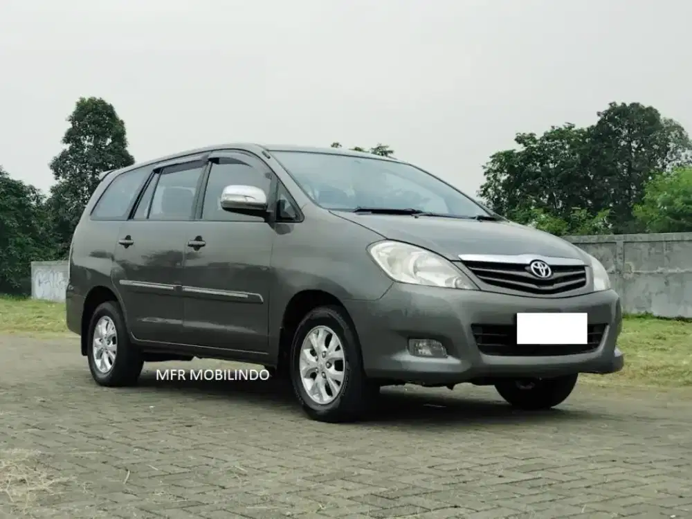 Toyota Innova G 2.0 AT 2010 Luxury Istimewa