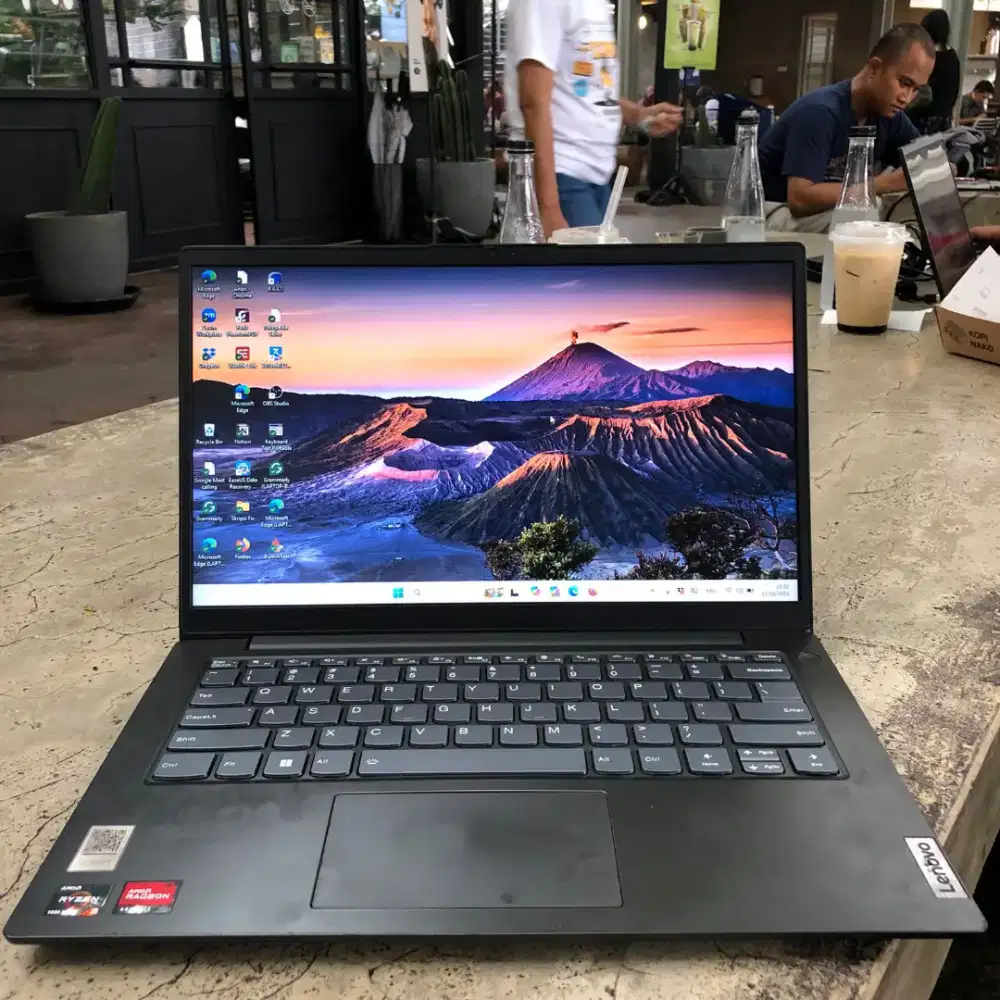 Lenovo ideapad V14 Amd Ryzen 3 5300 4/256 Gb