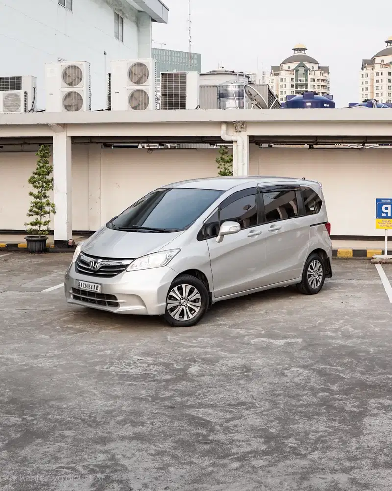 Honda Freed 2013 Bensin