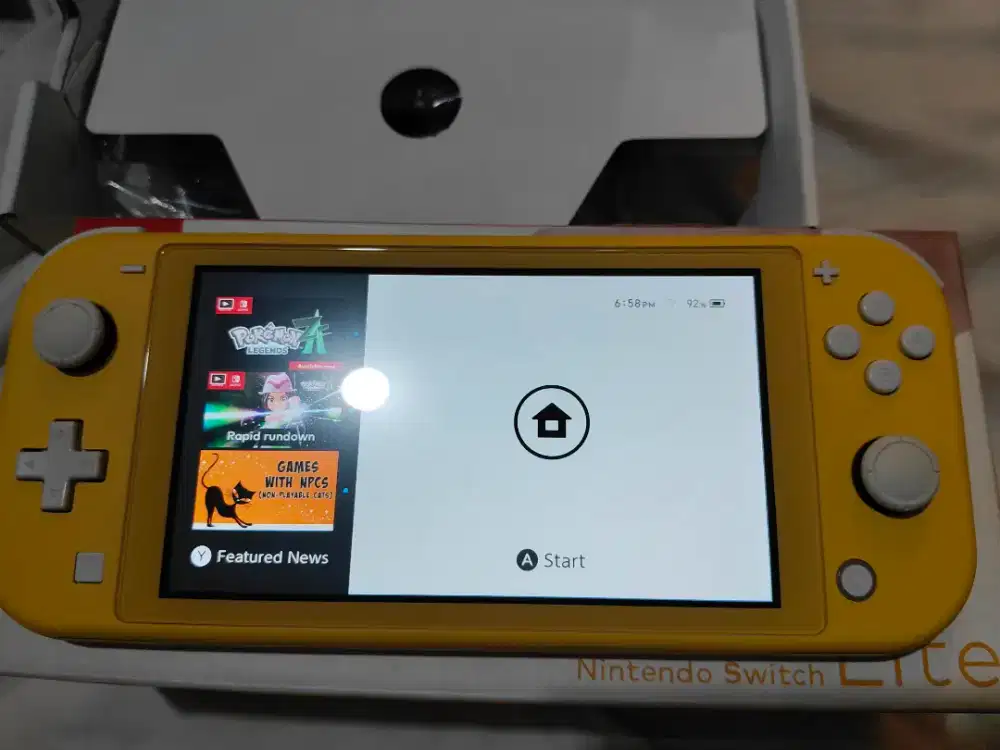 Nintendo switch lite yellow