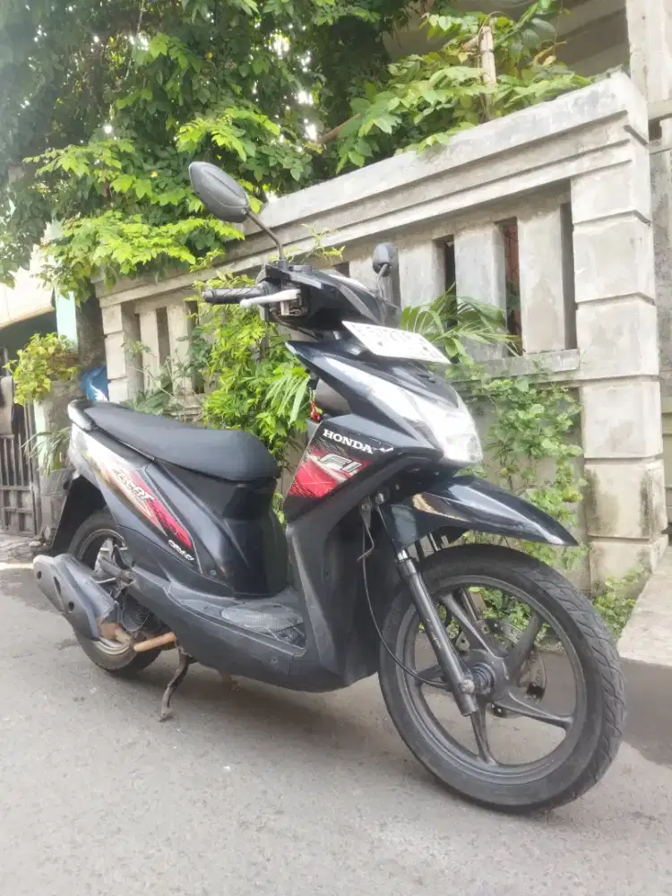 Dijual Honda Beat 2014 pajak hidup