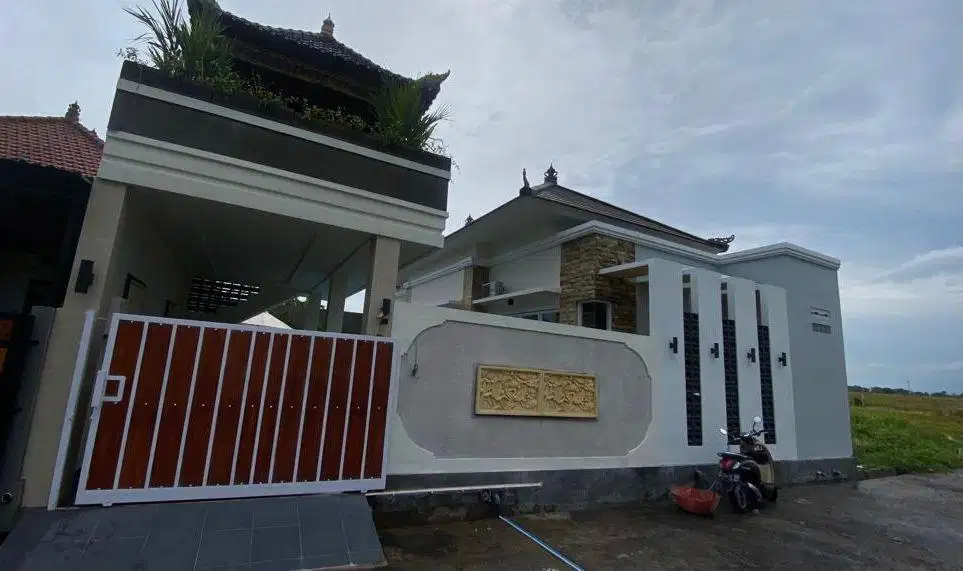 Dijual rumah villa