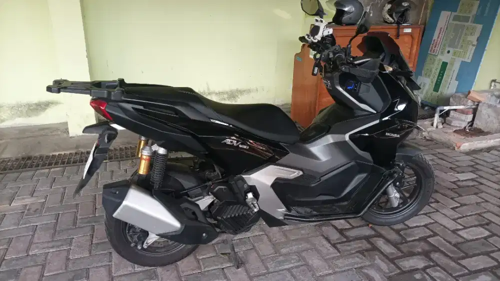 Honda adv 160 tahun 2024 tangan pertama atas nama sendiri