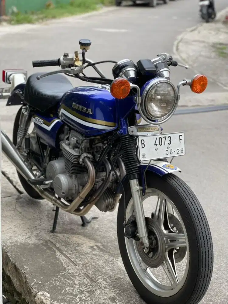 Honda CB 650 police