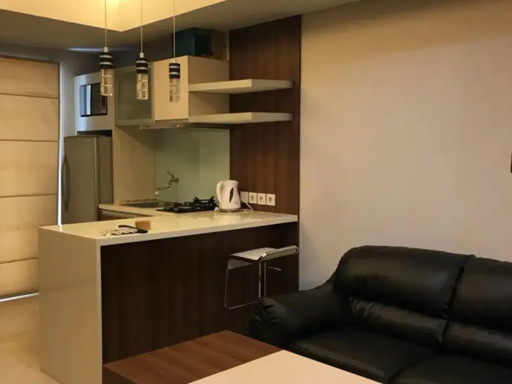 Dijual Apartemen 2+1 Kamar Furnished Bagus di Royal Mediterania Garden - Central Park Jakarta Barat