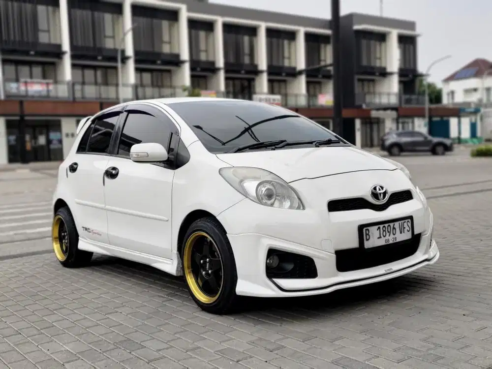 Toyota Yaris TRD S Manual 2013 MT Putih