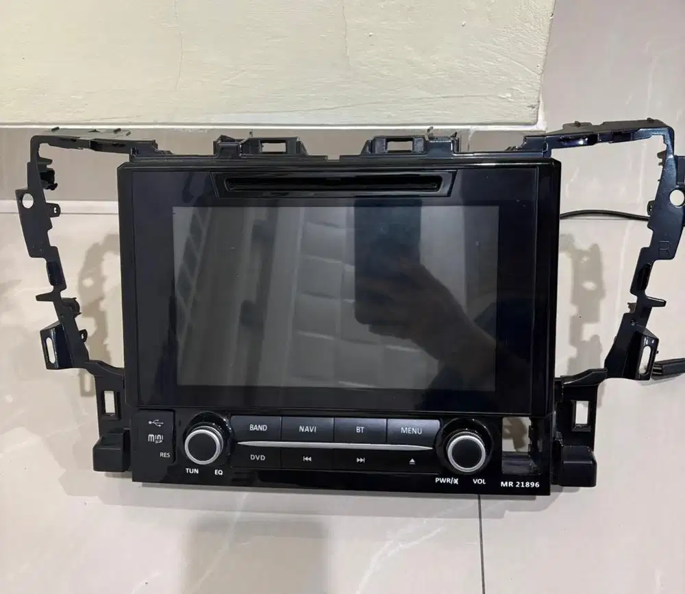 Dijual head unit merk E-mark Rohs