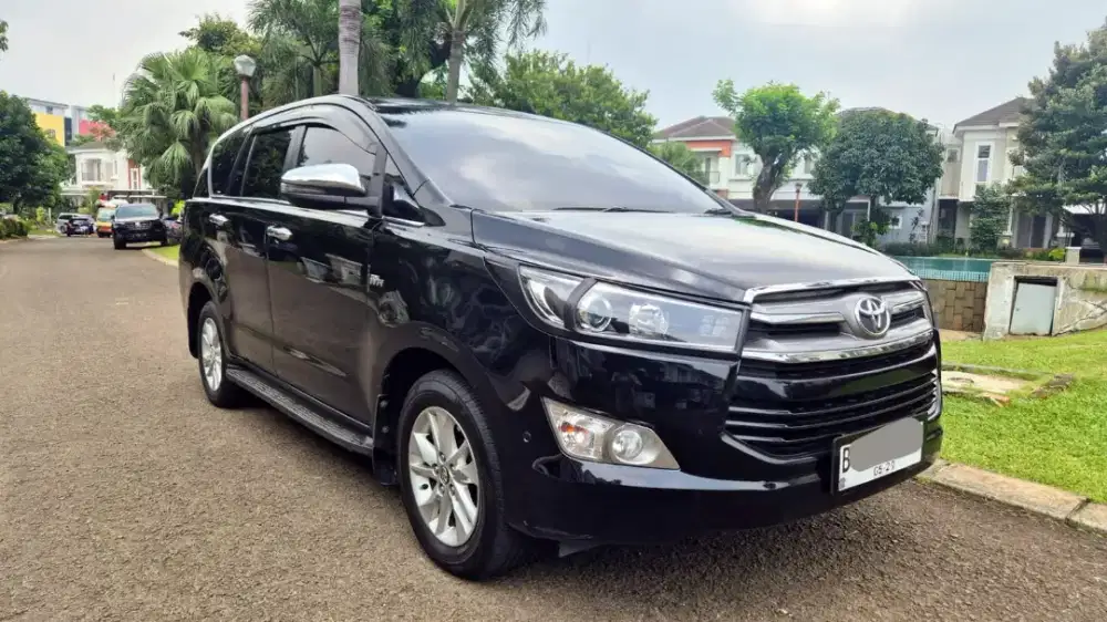 Toyota Innova Reborn 2.0 V luxury bensin AT 2019 hitam mulus