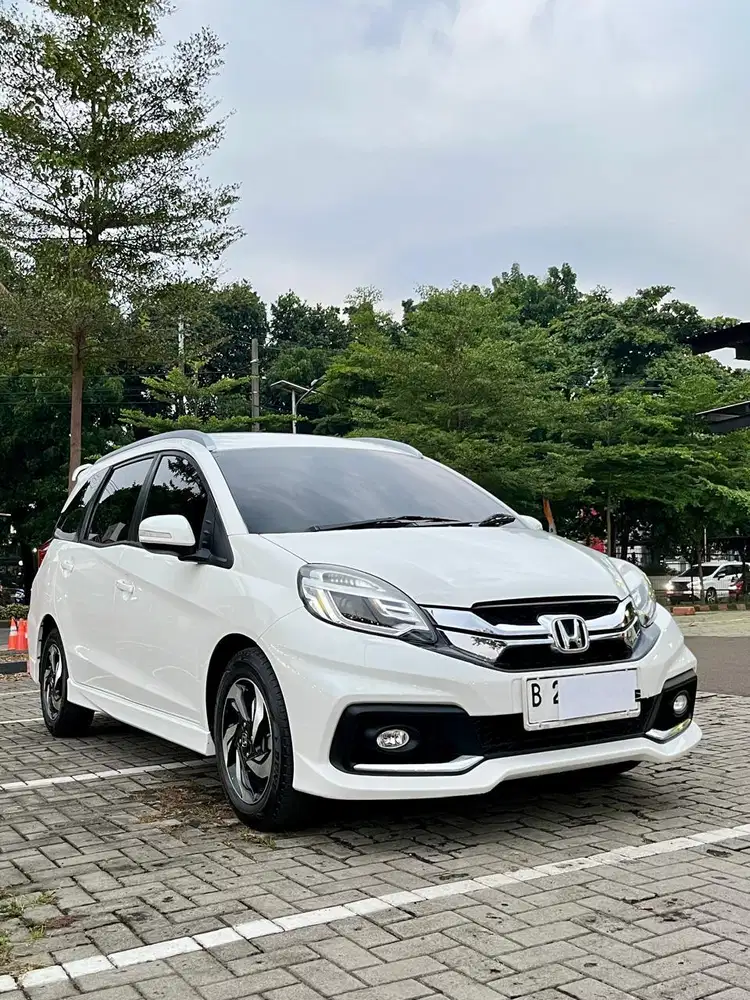 Honda Mobilio RS AT 2015
