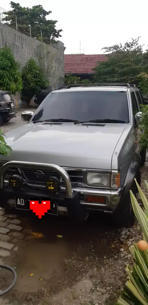 Jual : Nissan Teranno Kingsroad 2002