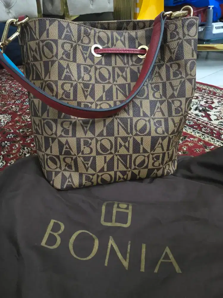 Tas bonia monogram