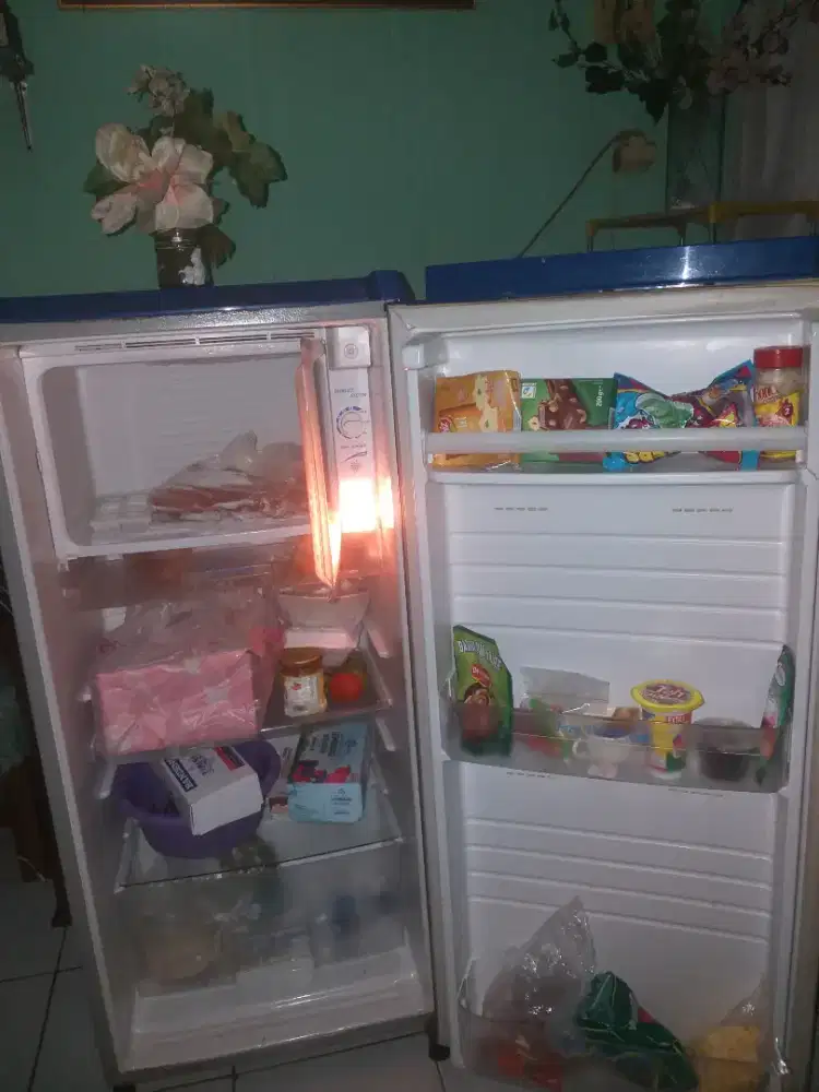 Kulkas 1 pntu sgt normal lengkap free llmove