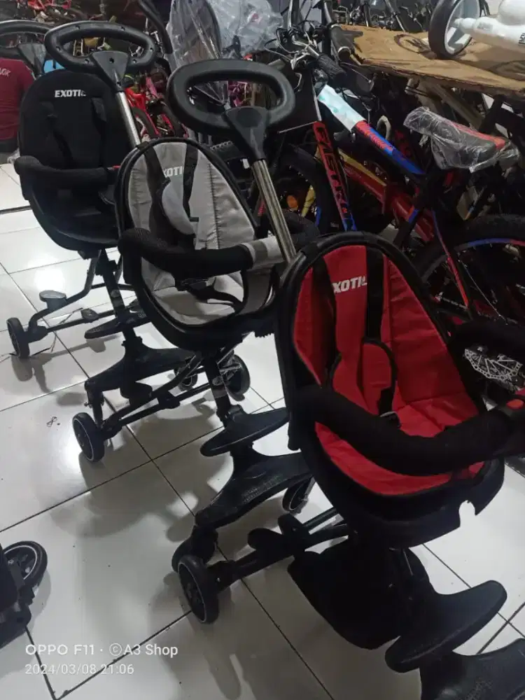 Stroller traveling anak