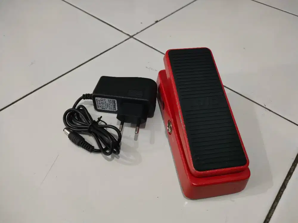 Pedal Efek Wah Volume Joyo