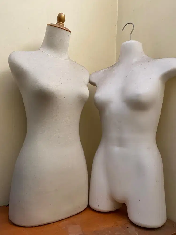 Manekin patung 2 biji