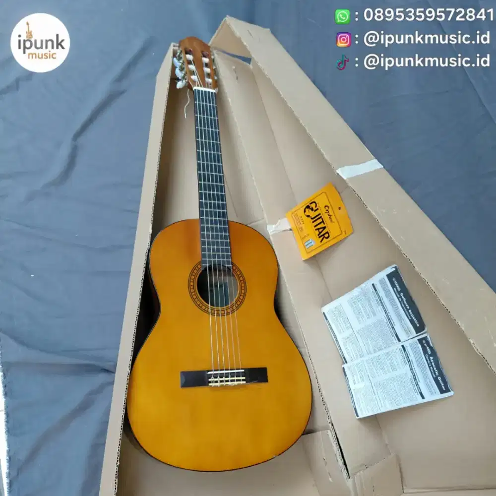 Yamaha CS40 Original Gitar Klasik 3/4 Travel size senar Baru nylon