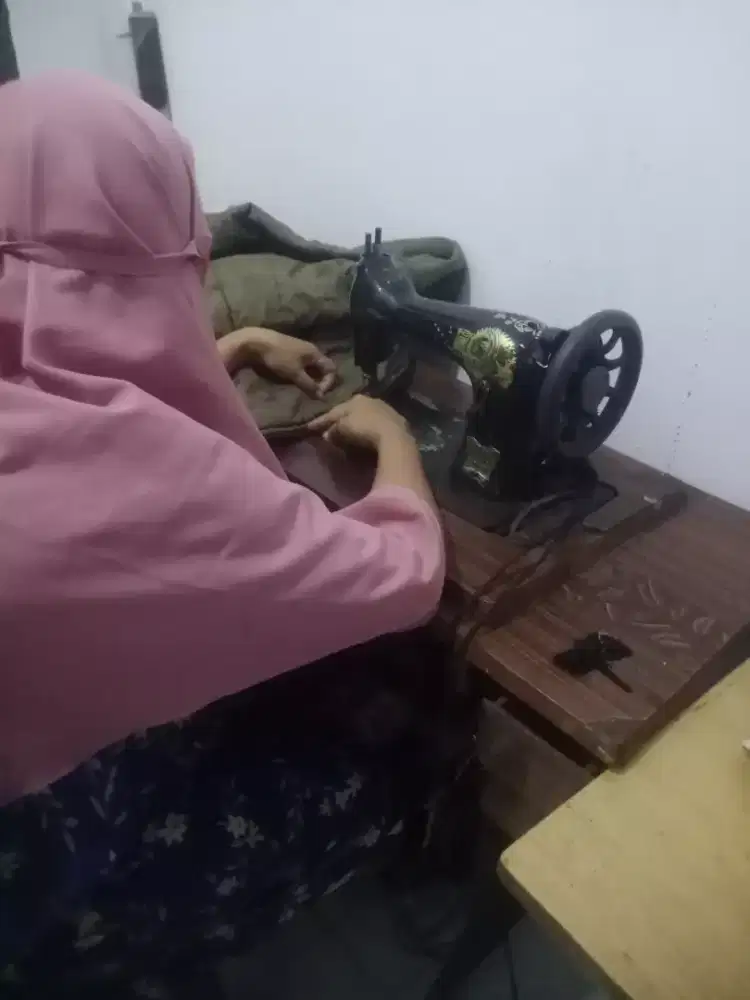 jasa jahit,,terima potong celana,baju,ganti sleting