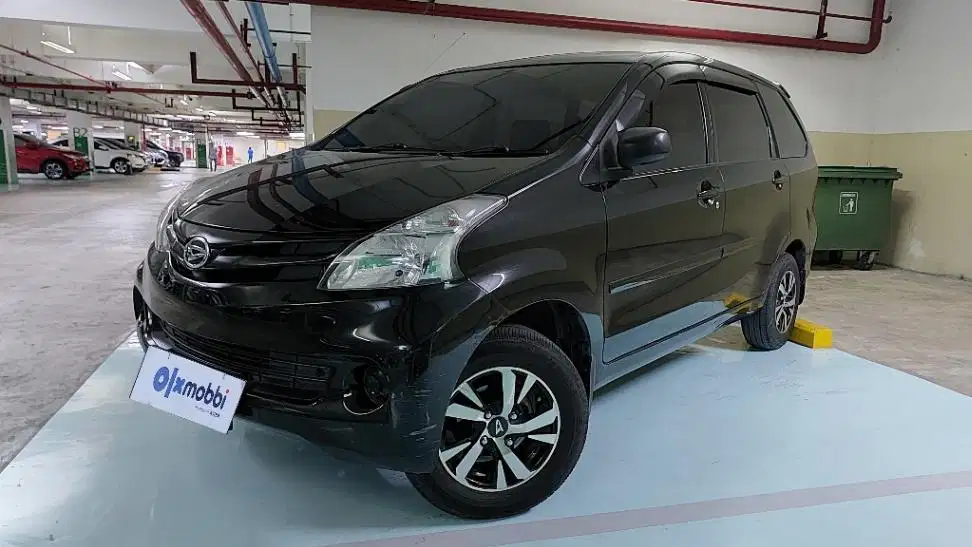 TDP 5,JT Daihatsu Xenia 1.3 X Bensin-MT Hitam 2015