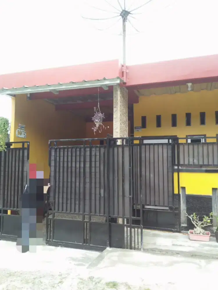 Dijual/Dikontrakan rumah siap huni di perum Puri Iska Cicurug,smi