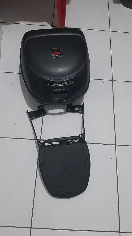 Box Givi 26 L + Baseplat + Breket ex Scoopy