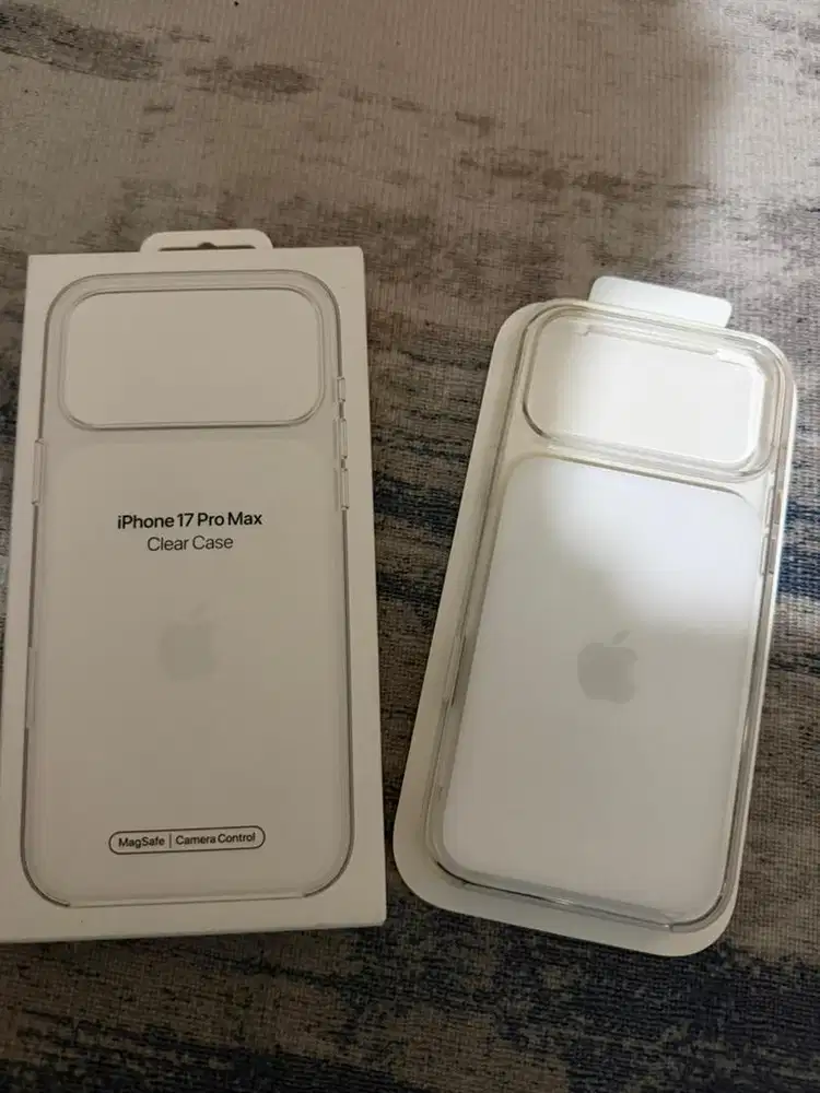 iPhone 17 Pro Max Clear Case with MagSafe